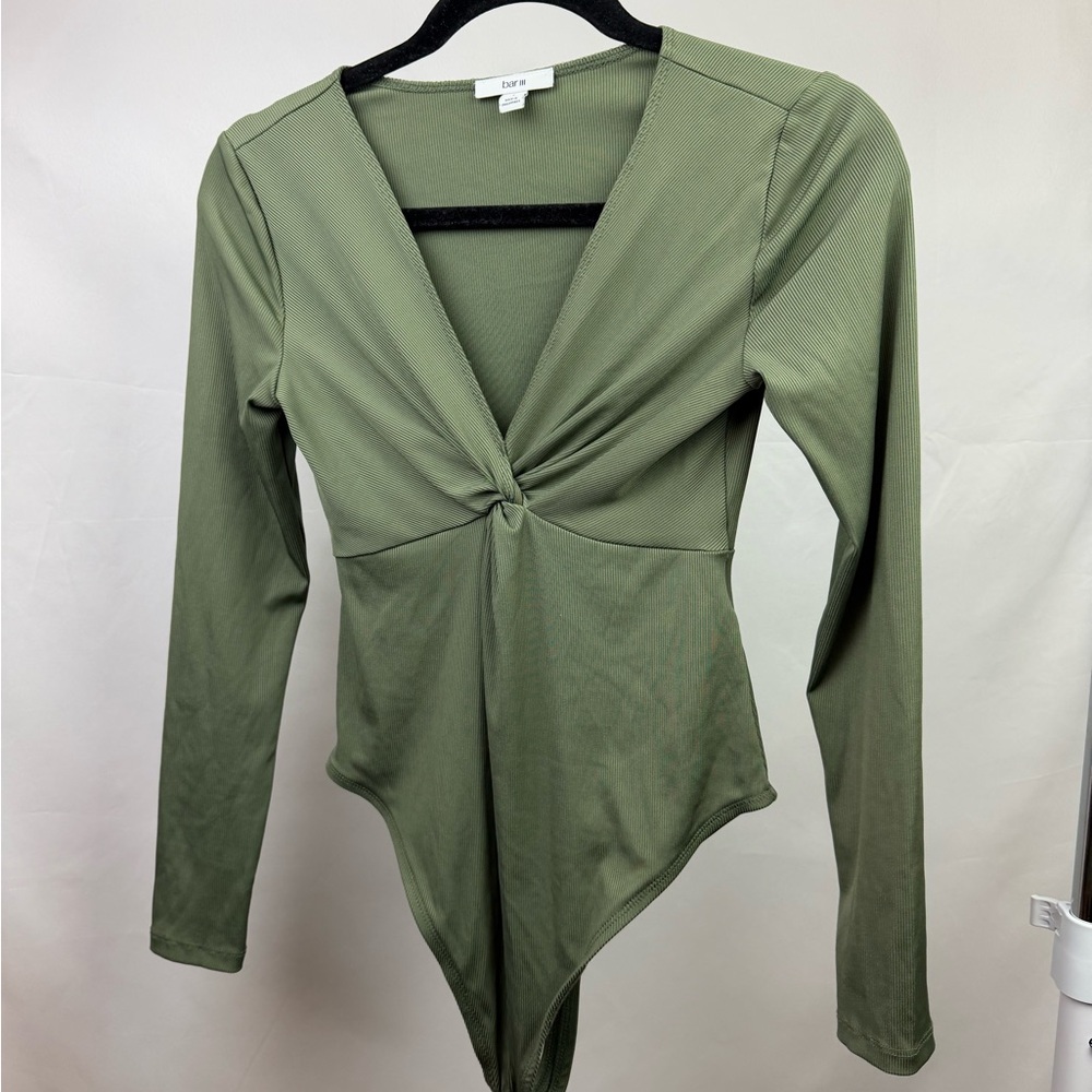 Bar III Olive Green‎ Ribbed Long Sleeve Bodysuit Twist Front V Neck Size S